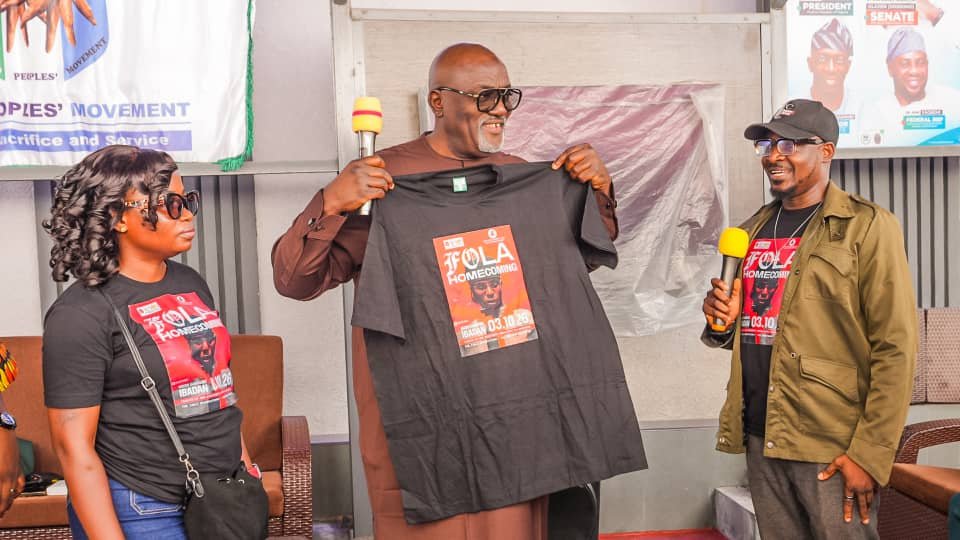 Hon. Stanley Olajide Odidiomo Supports Fola's Homecoming Concert